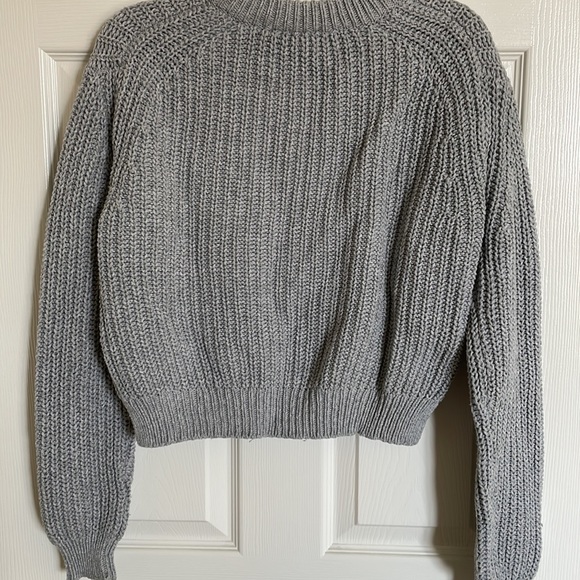 Roxy Cropped Gray Sweater Juniors Size Medium - Picture 4 of 5